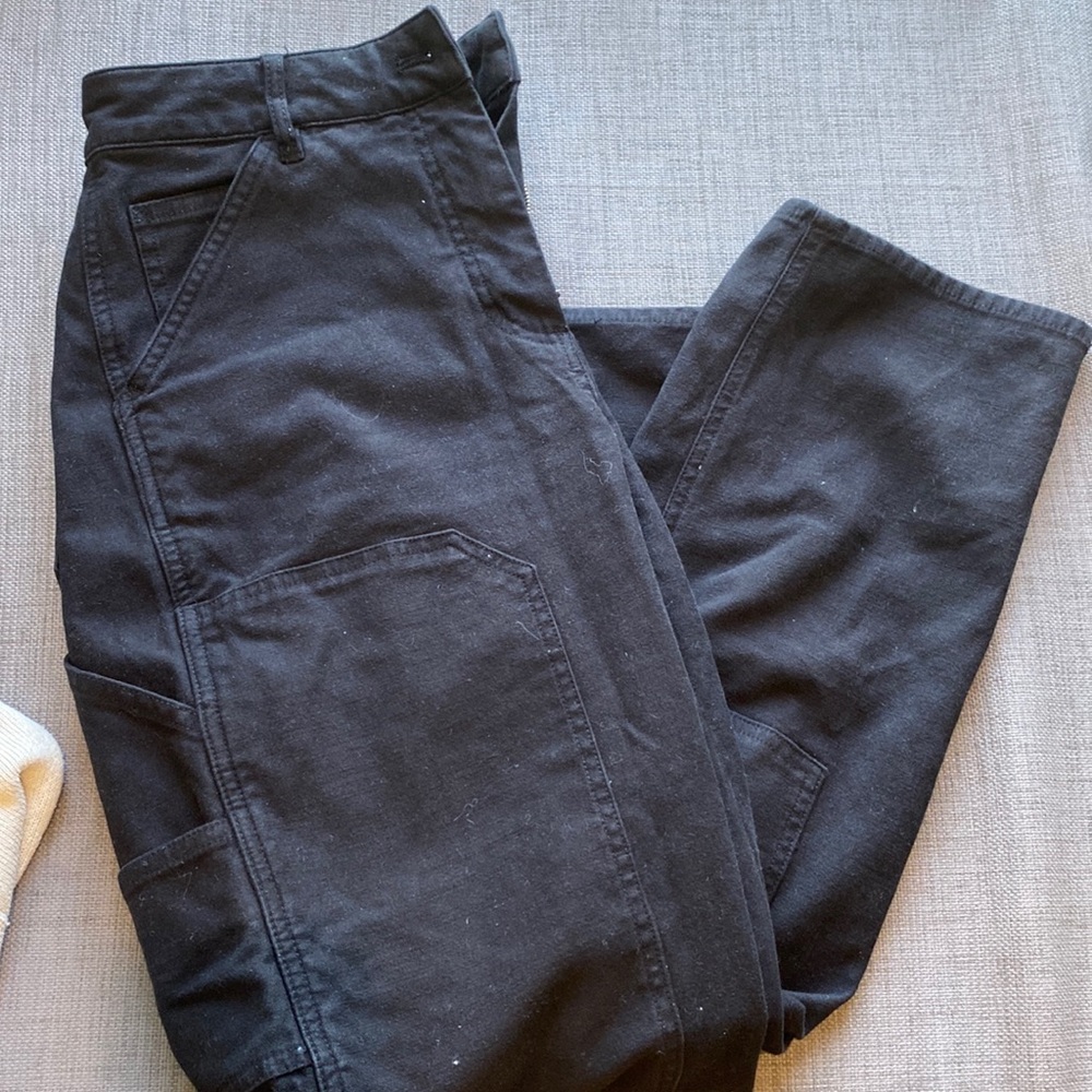 Aritzia black cargo pants